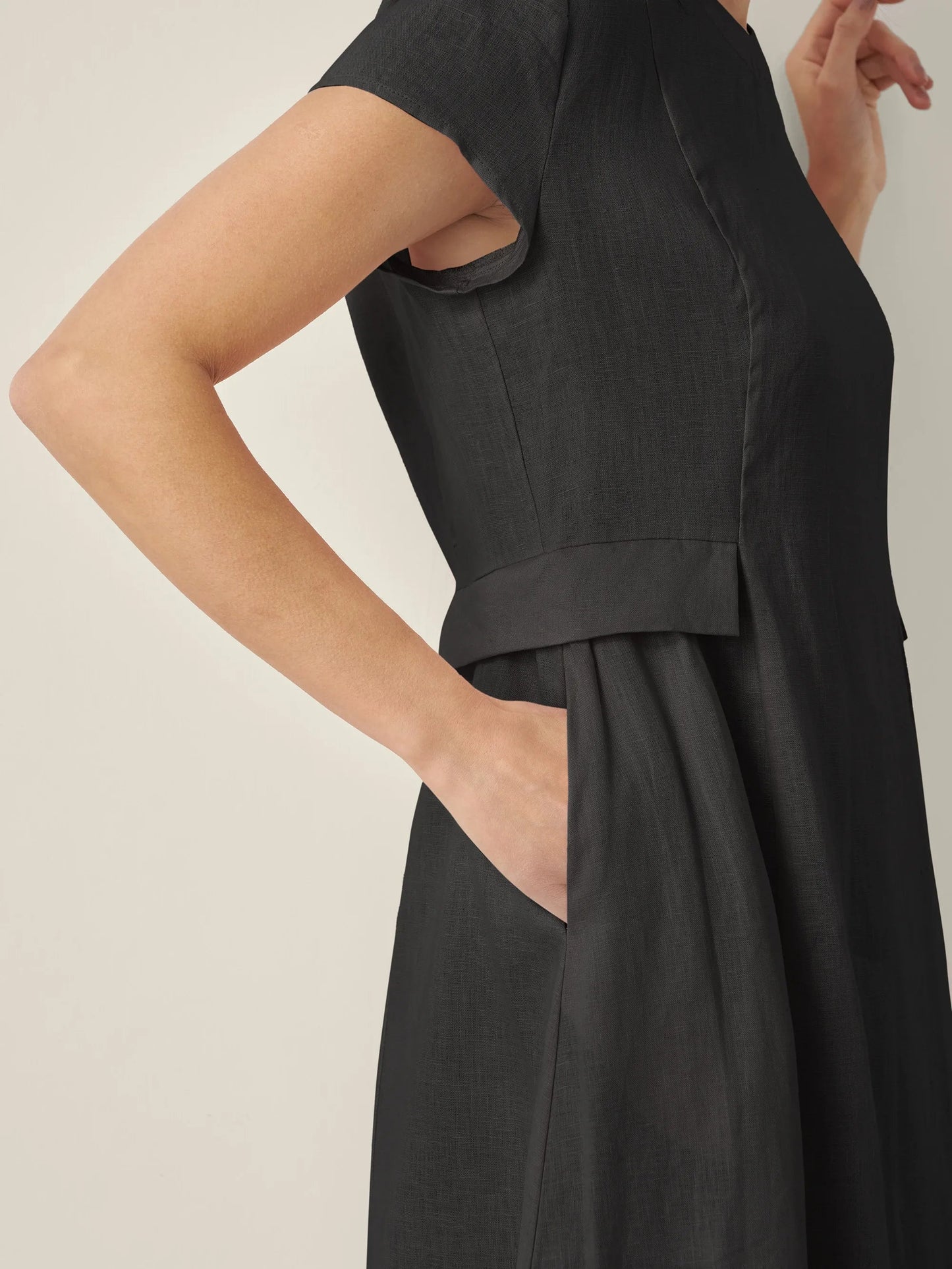 Mila - Stijlvolle V-Hals Midi Zomerjurk