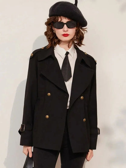 Wollen Damesjas Dubbele Knoopsluiting en Taillering – Warme Winterelegantie