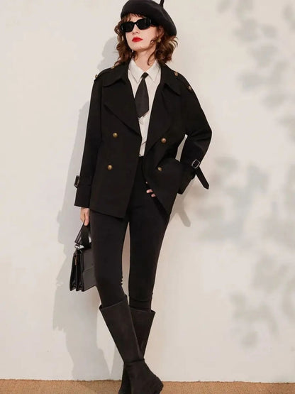 Wollen Damesjas Dubbele Knoopsluiting en Taillering – Warme Winterelegantie