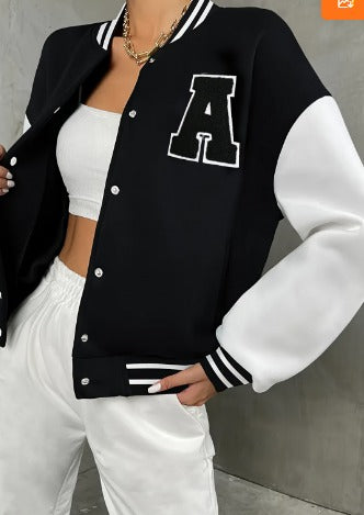 Dames Varsity Bomberjack – Zwart, College Jack met Letterprint, Casual Streetwear